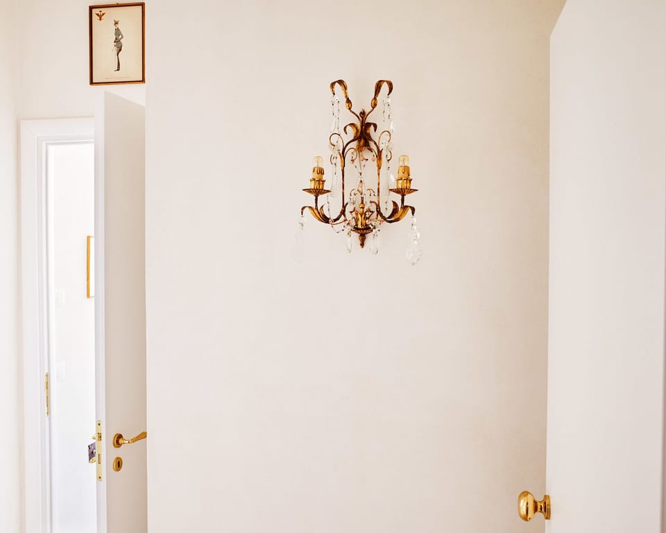 Double Room, Balcony, City View | Interior detail
