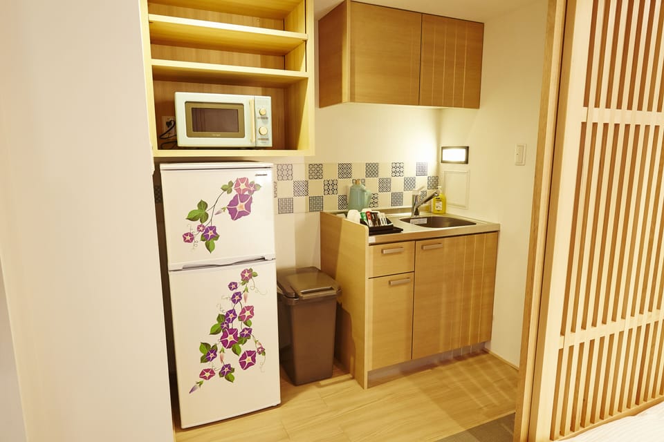 Design Japanese Style Room | Private kitchen | Fridge, microwave, electric kettle
