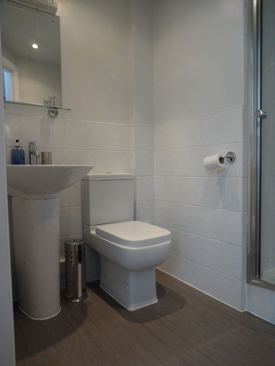 Superior Double Room | Bathroom | Shower, hair dryer, towels