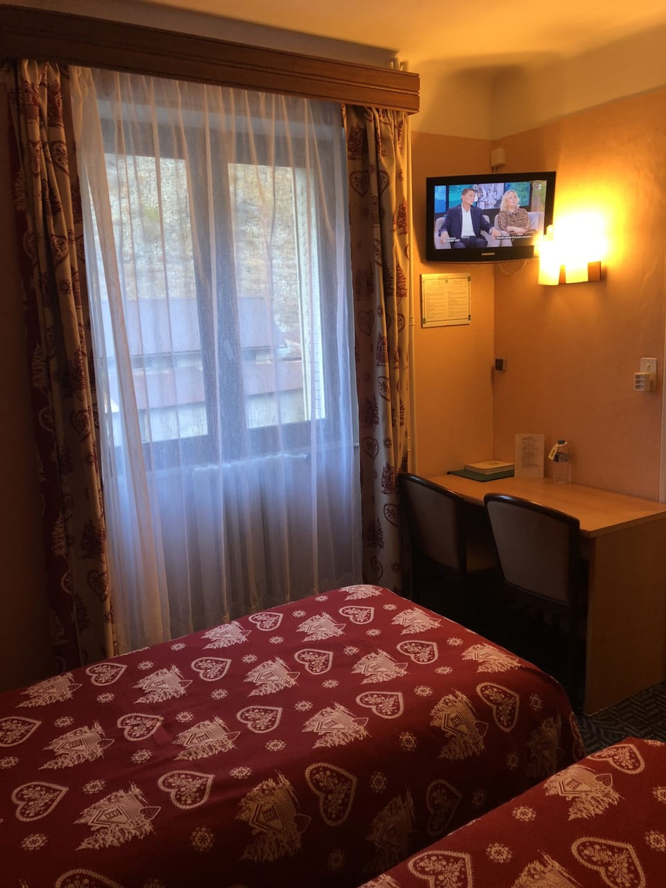 Twin Room, 2 Twin Beds, Non Smoking | Desk, blackout drapes, iron/ironing board, free WiFi