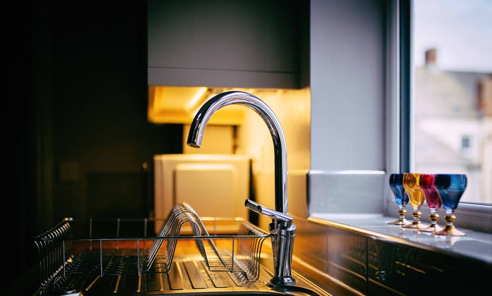 Signature Apartment, Multiple Beds, Non Smoking | Private kitchen | Fridge, microwave, stovetop, dishwasher