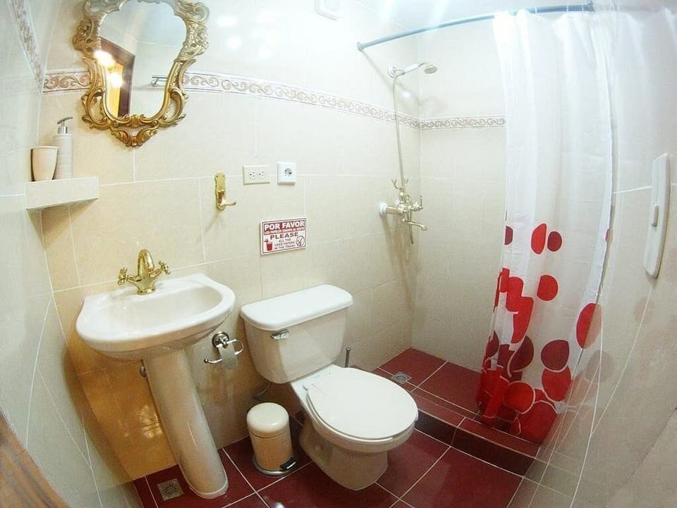 Hostal Casa Havana - Centro Habana Bed and Breakfast in La Habana Province