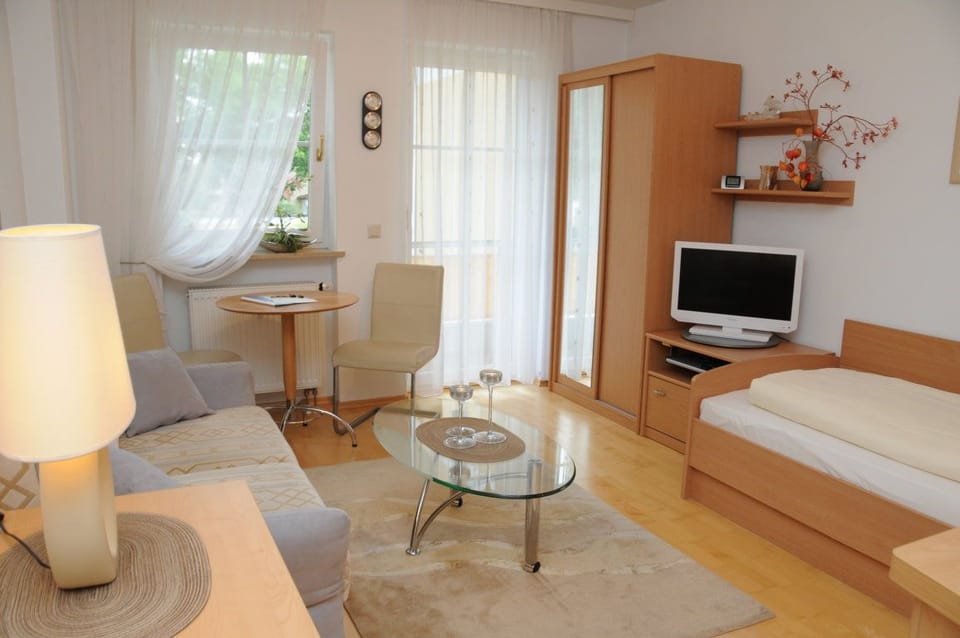 In-room safe, desk, free WiFi, bed sheets