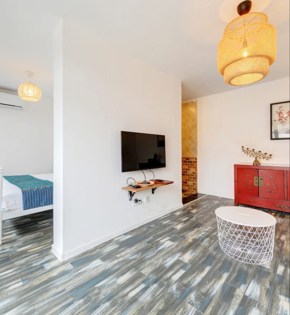 Villa, 2 Bedrooms | Television