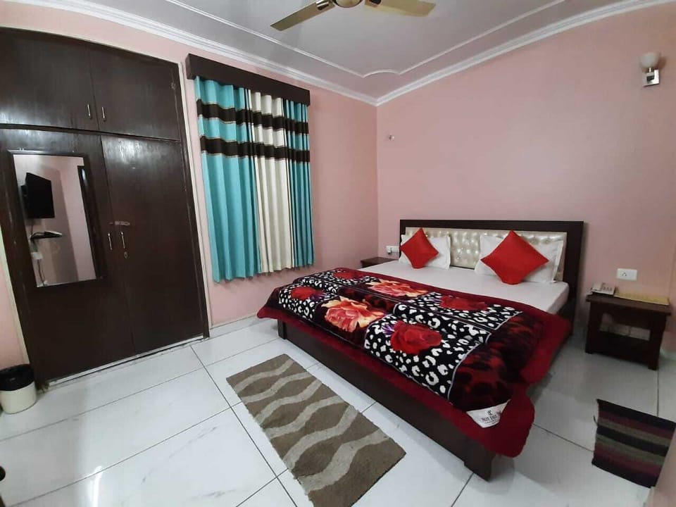 Deluxe Double Room | Room amenity