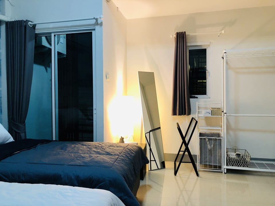 2 Bedrooms Townhome | Balcony