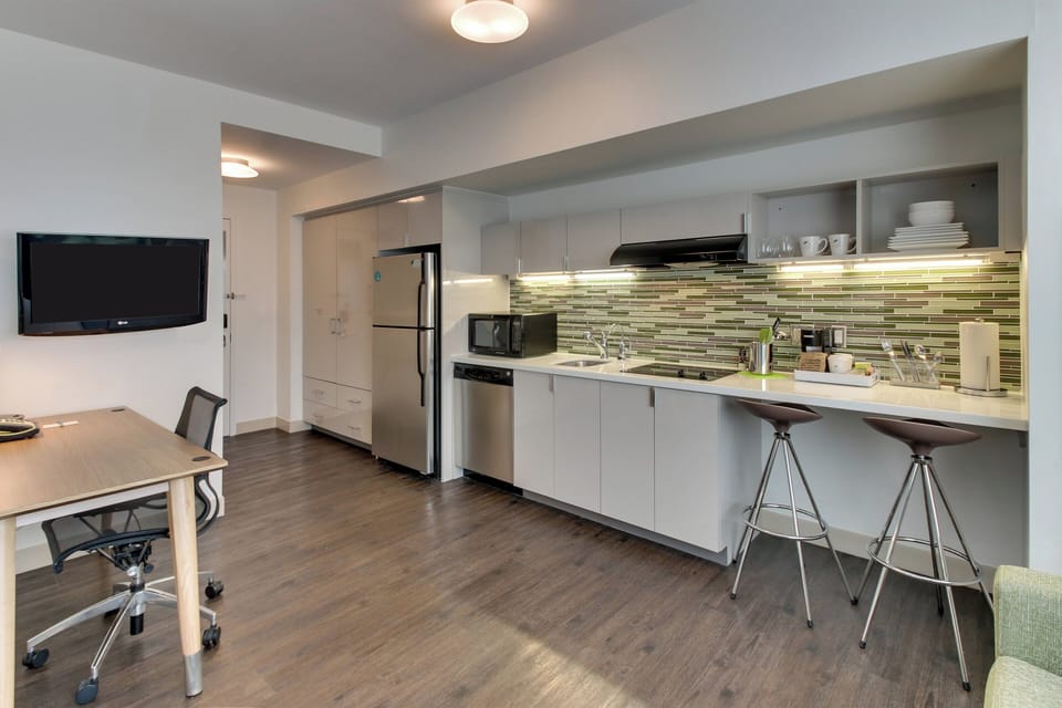 Studio, Multiple Beds | Down comforters, in-room safe, desk, laptop workspace