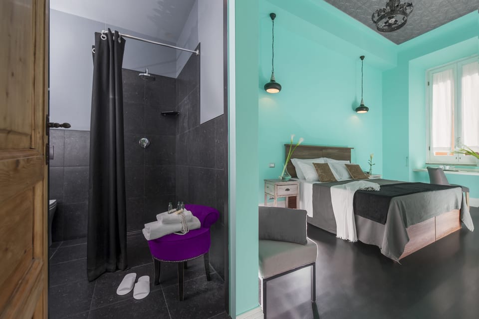 In-room safe, desk, soundproofing, iron/ironing board