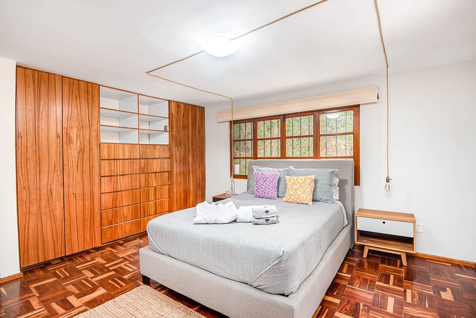 Design Double Room, 1 Queen Bed | Egyptian cotton sheets, premium bedding, down comforters