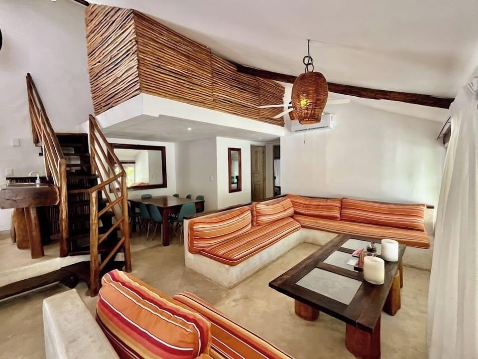 Vanilla Loft | Living area