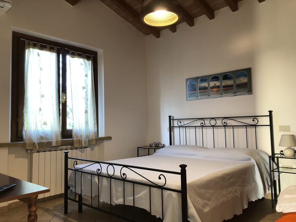 Double Room | Cribs (free), rollaway beds (surcharge), WiFi (free), bed sheets