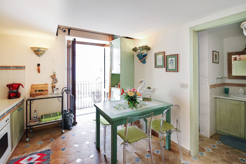 Duplex, 1 Bedroom | In-room dining