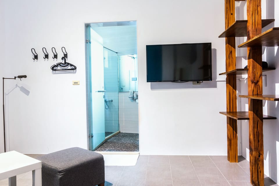 Standard Quadruple Room | Free WiFi, bed sheets