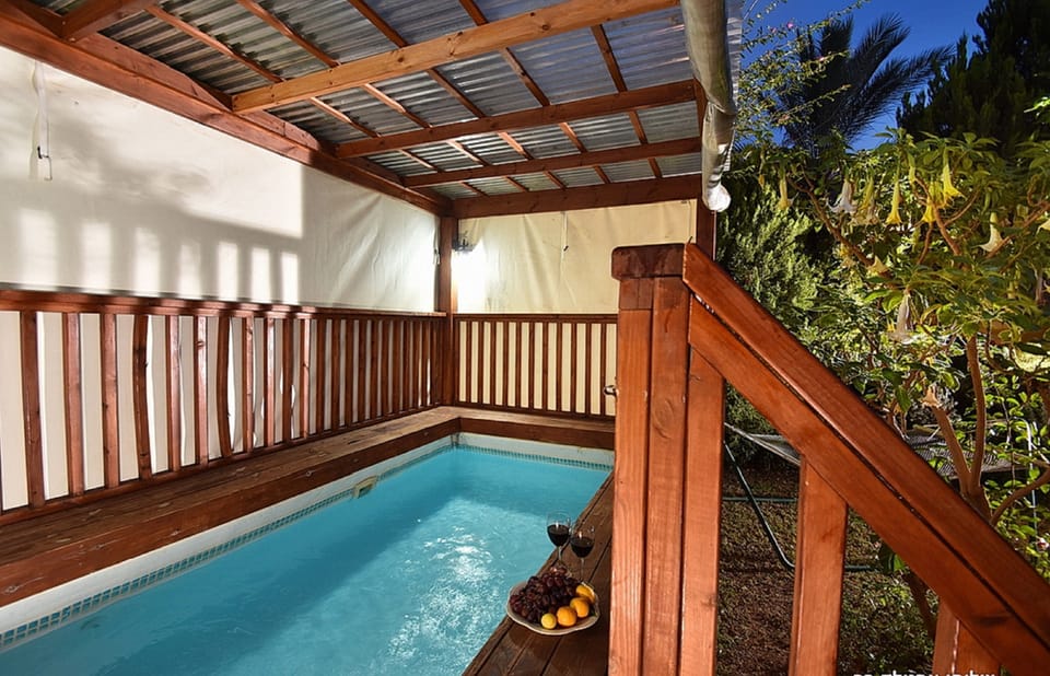 Private pool