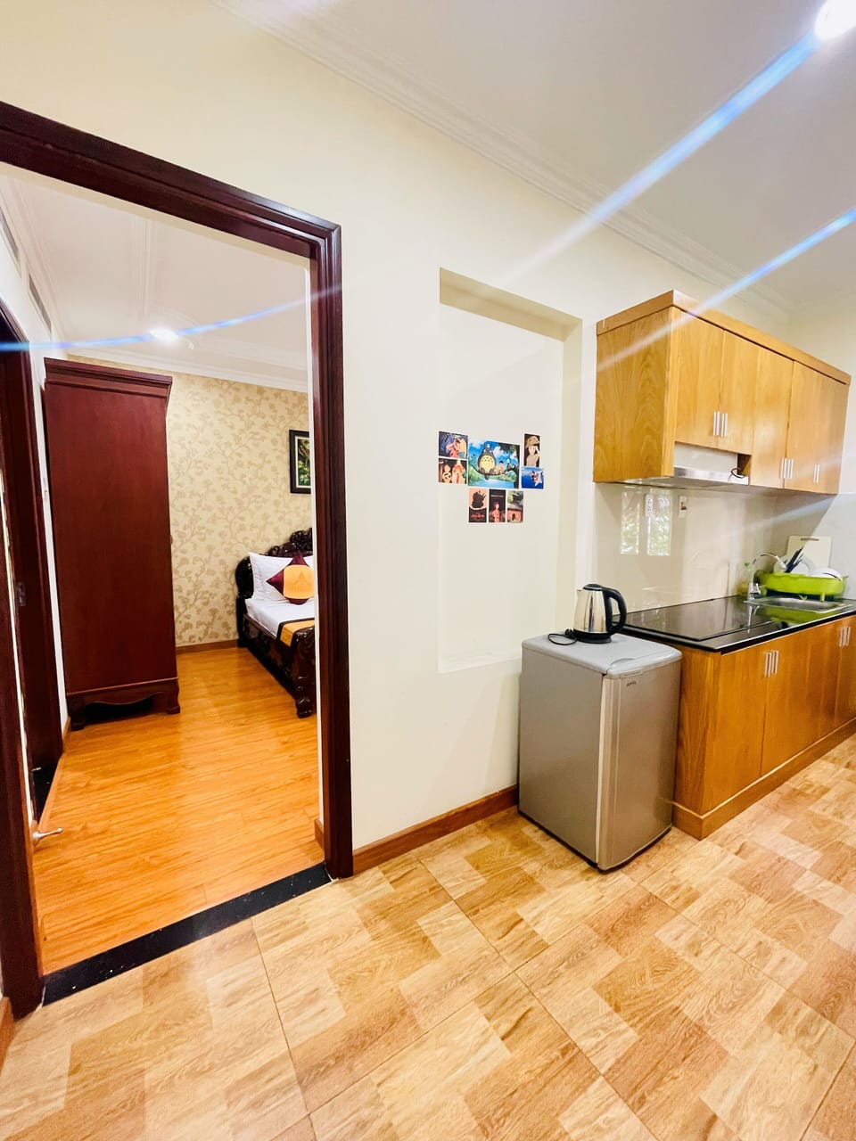 Premier Family Apartment | In-room safe, desk, laptop workspace, blackout drapes