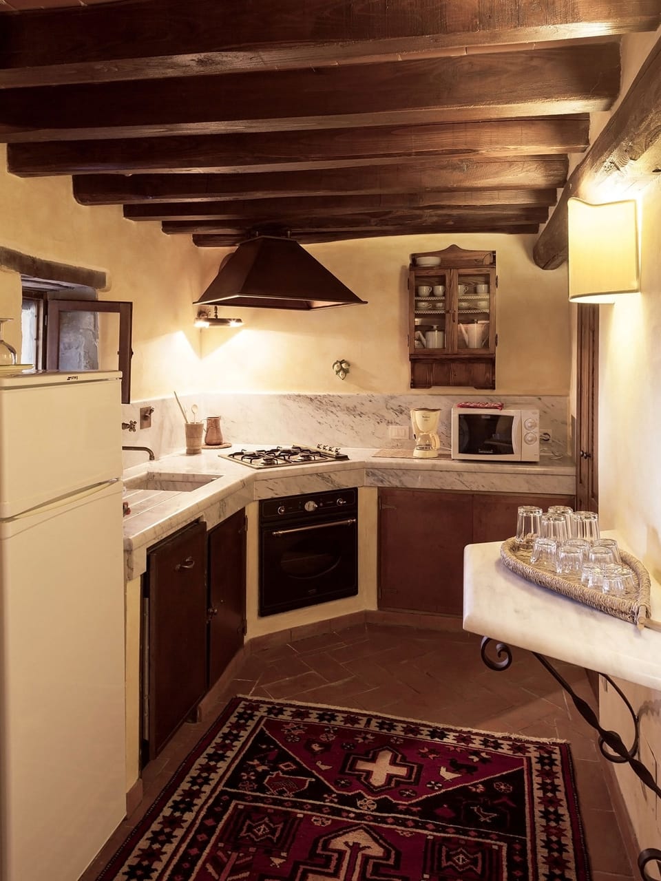 Villa, 4 Bedrooms | Private kitchen | Full-size fridge, microwave, oven, stovetop