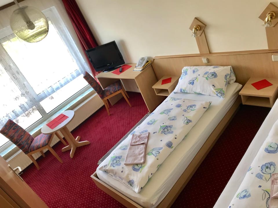 Desk, blackout drapes, free WiFi, bed sheets