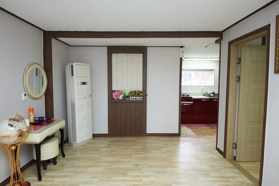 Family Room | Living area | Flat-screen TV, heated floors
