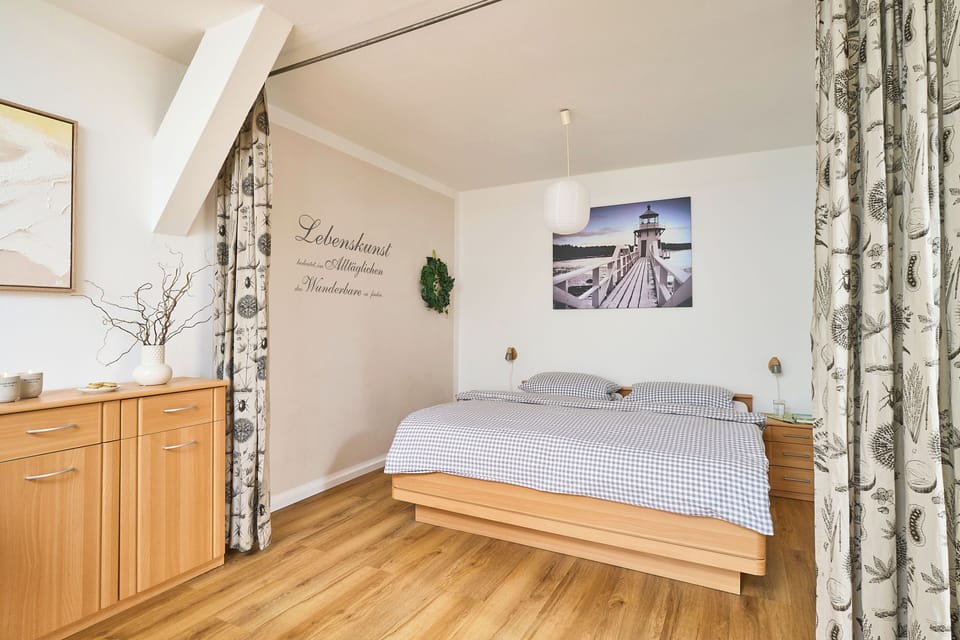 Comfort Apartment, 2 Bedrooms (Apt 6) | Living area | Flat-screen TV