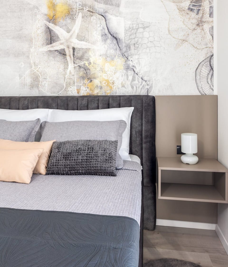 Double Room (Villa Panorama Dubrovnik (S2) - Comfo) | Iron/ironing board, cribs/infant beds, free WiFi, bed sheets