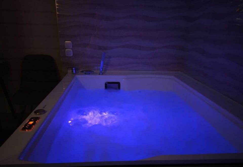 1 treatment room