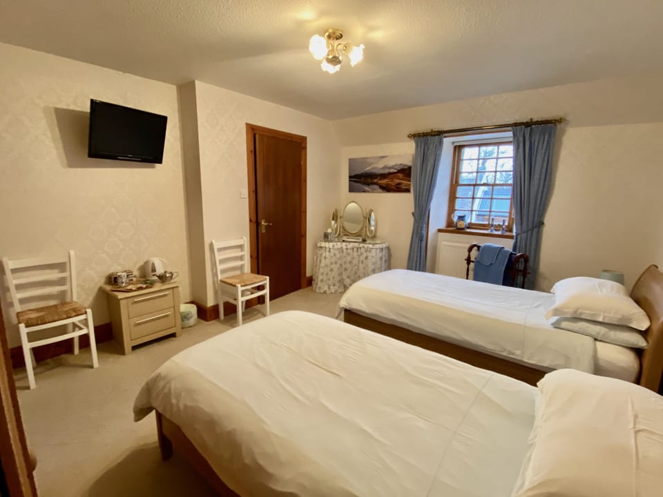 Traditional Twin Room (Arkle) | Free WiFi, bed sheets
