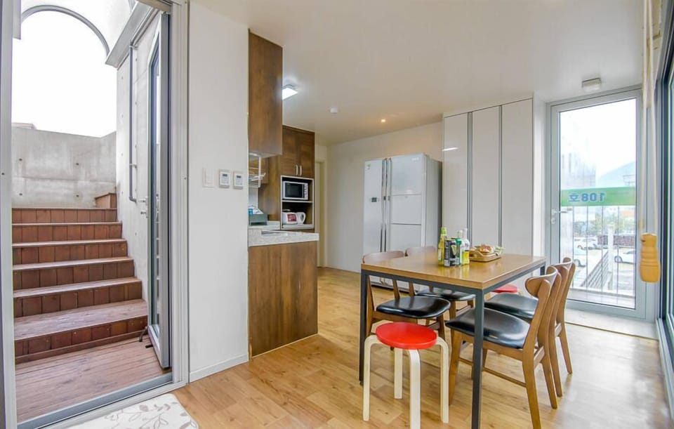 Family Room | In-room dining