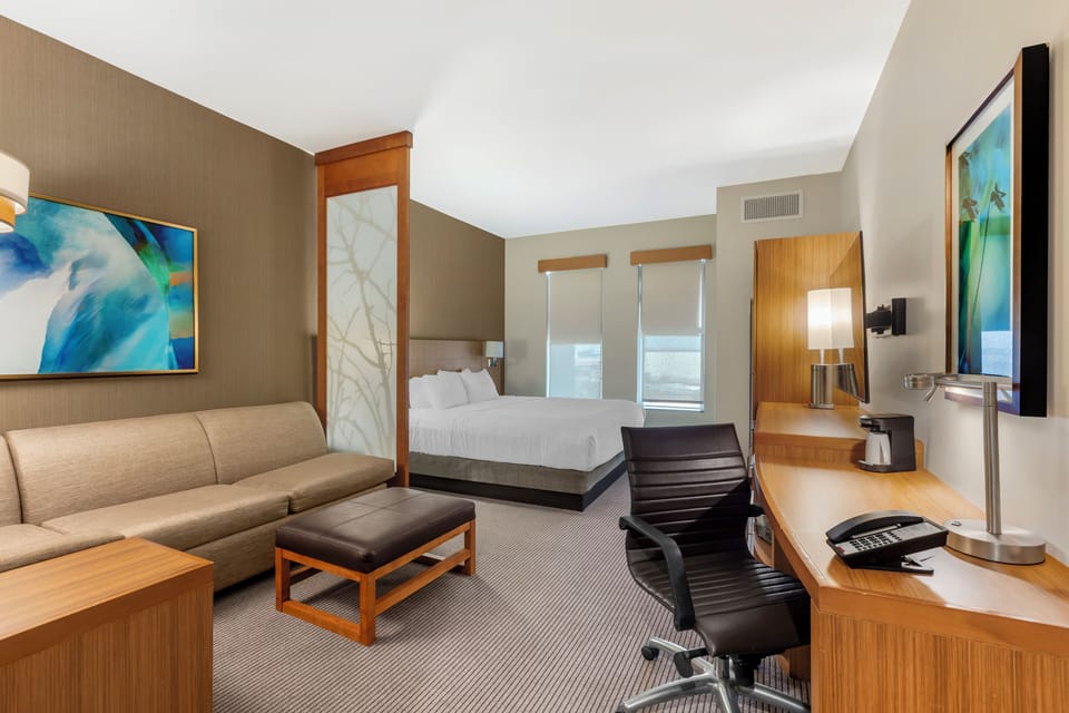Desk, blackout drapes, iron/ironing board, free WiFi