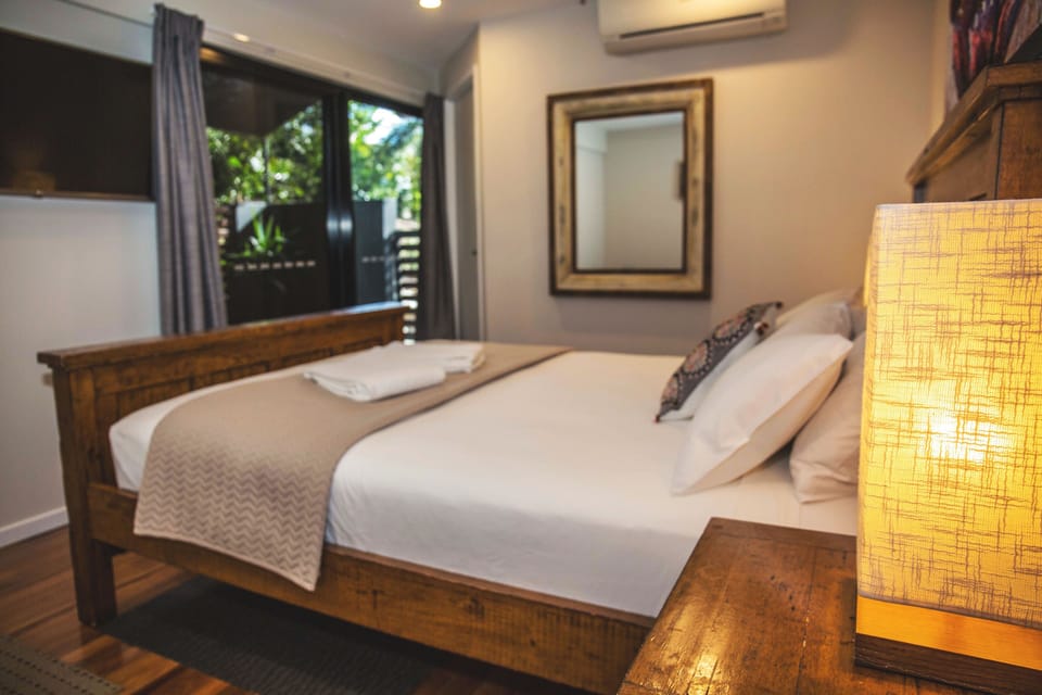 Deluxe Queen Room Upper Level,  Room 4 | Individually decorated, individually furnished, desk, blackout drapes