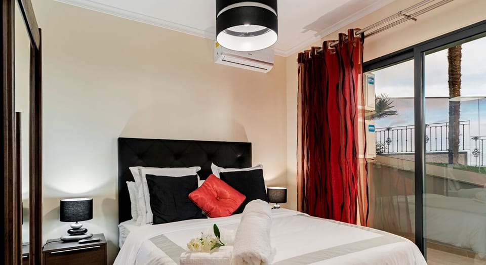 4 bedrooms, premium bedding, individually decorated