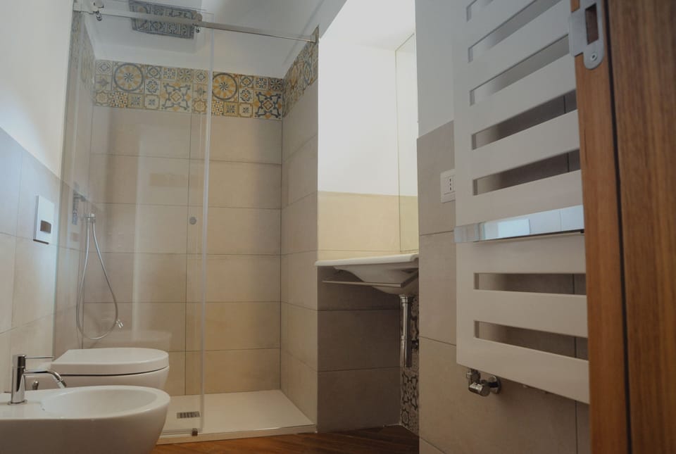 Standard Double Room, Ensuite, City View (Le Spighe) | Bathroom
