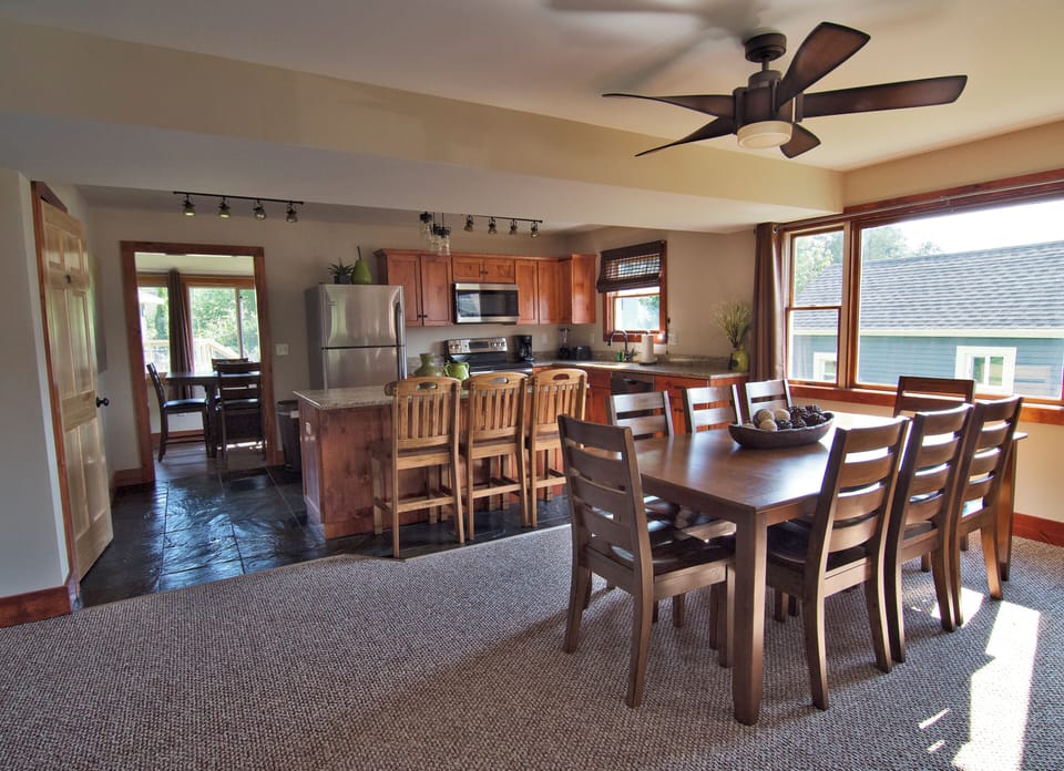 Main House Family Cottage  | Private kitchen | Oven, cookware/dishes/utensils