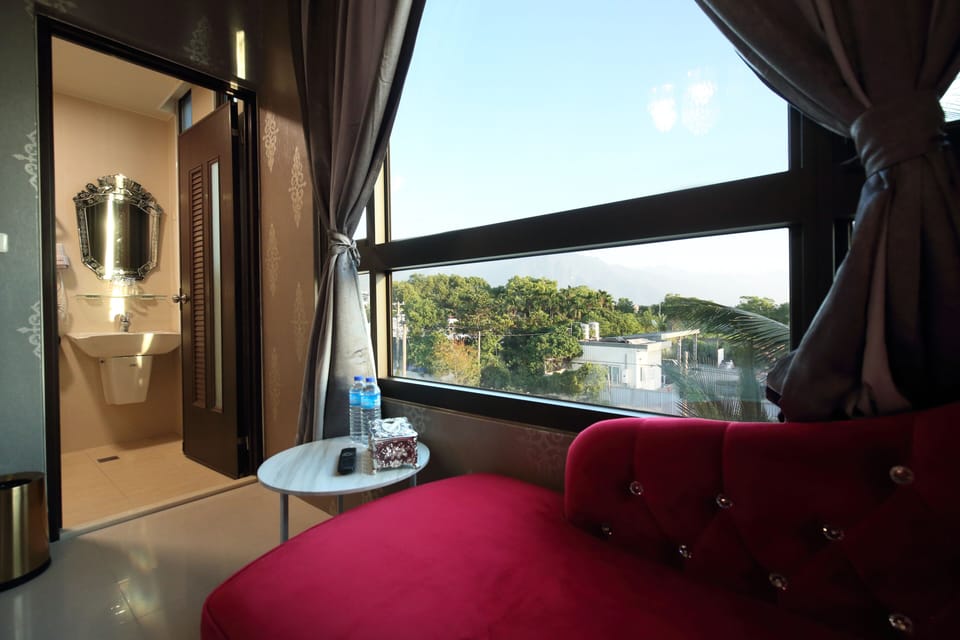 Standard Double Room (Pet NOT Allowed) | Premium bedding, down comforters, memory foam beds