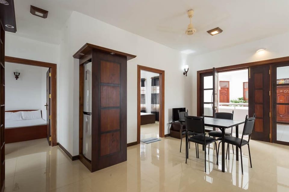 Apartment, 3 Bedrooms, Non Smoking | Living room