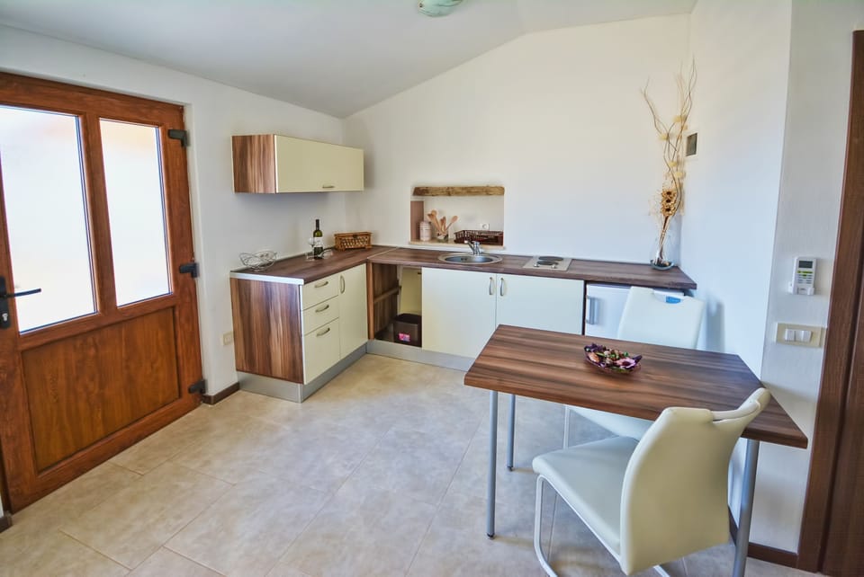 Private kitchenette