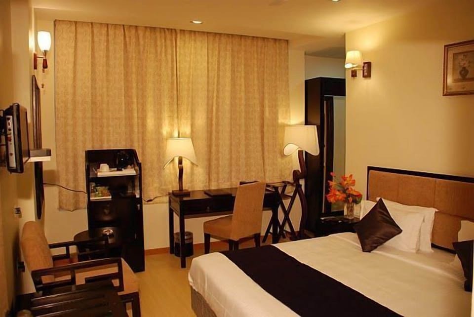 Minibar, in-room safe, iron/ironing board, rollaway beds