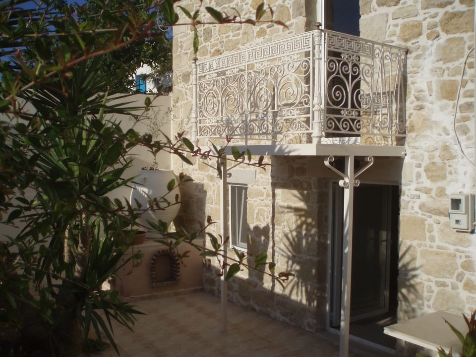 Villa | Balcony