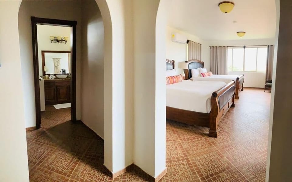 Suite, Multiple Beds, Non Smoking (Parida) | In-room safe, soundproofing, iron/ironing board, free WiFi