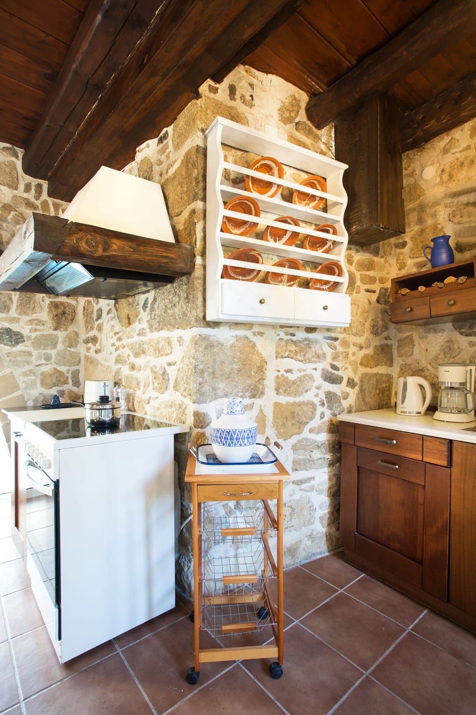 Villa, 2 Bedrooms | Private kitchen | Full-size fridge, microwave, oven, stovetop