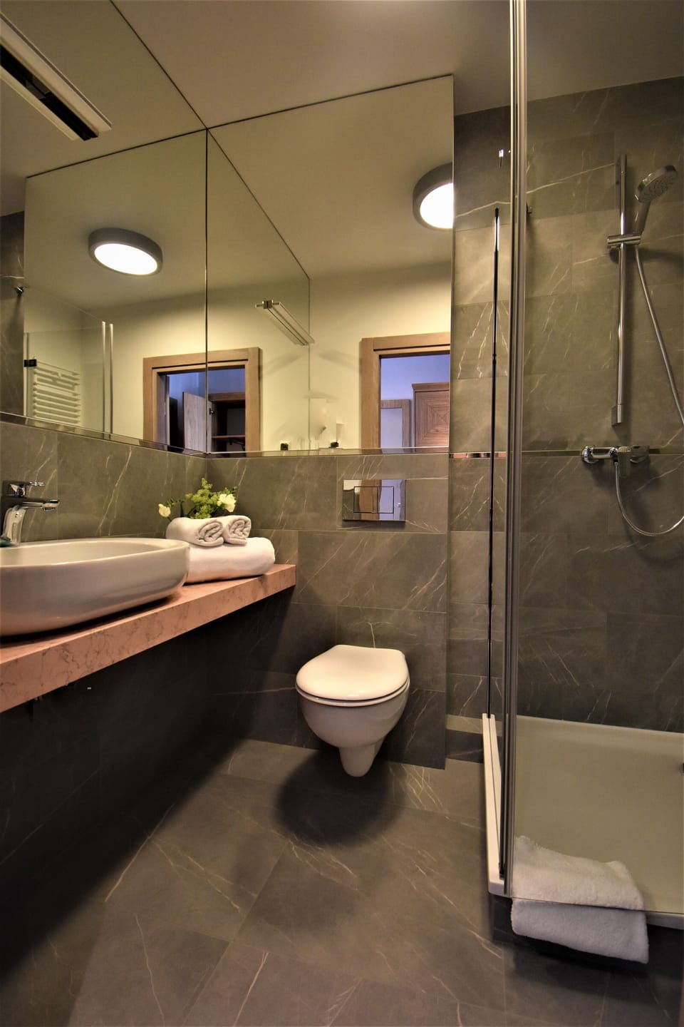 Shower, free toiletries, hair dryer, towels