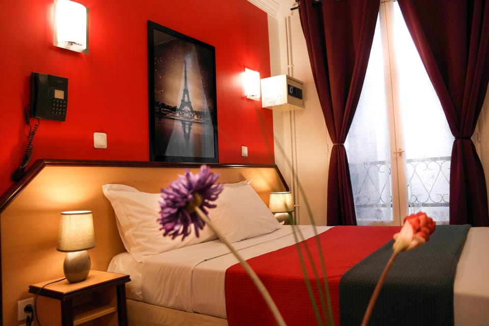 Double Room | In-room safe, desk, blackout drapes, soundproofing