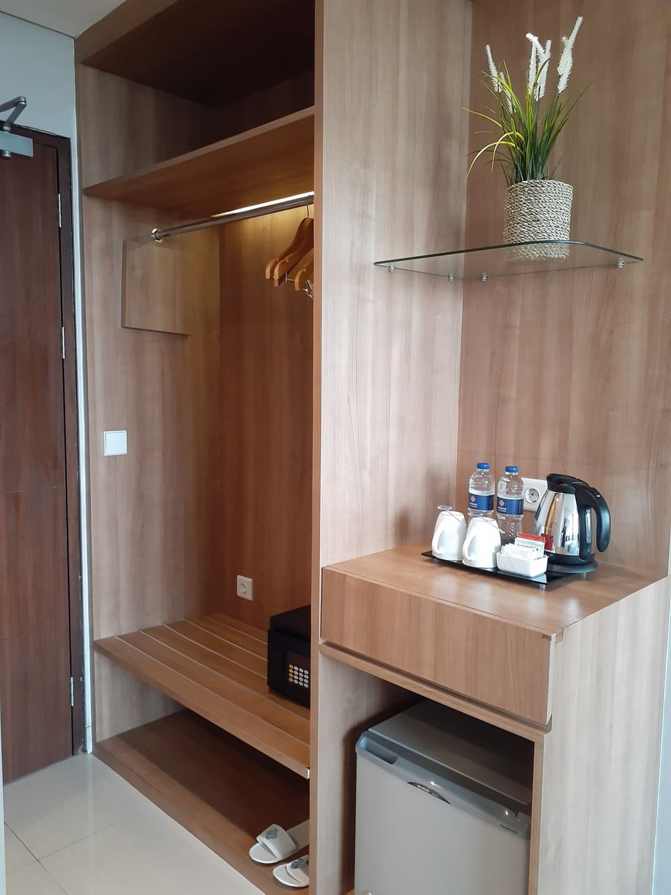  Deluxe Double | Minibar, in-room safe, desk, laptop workspace