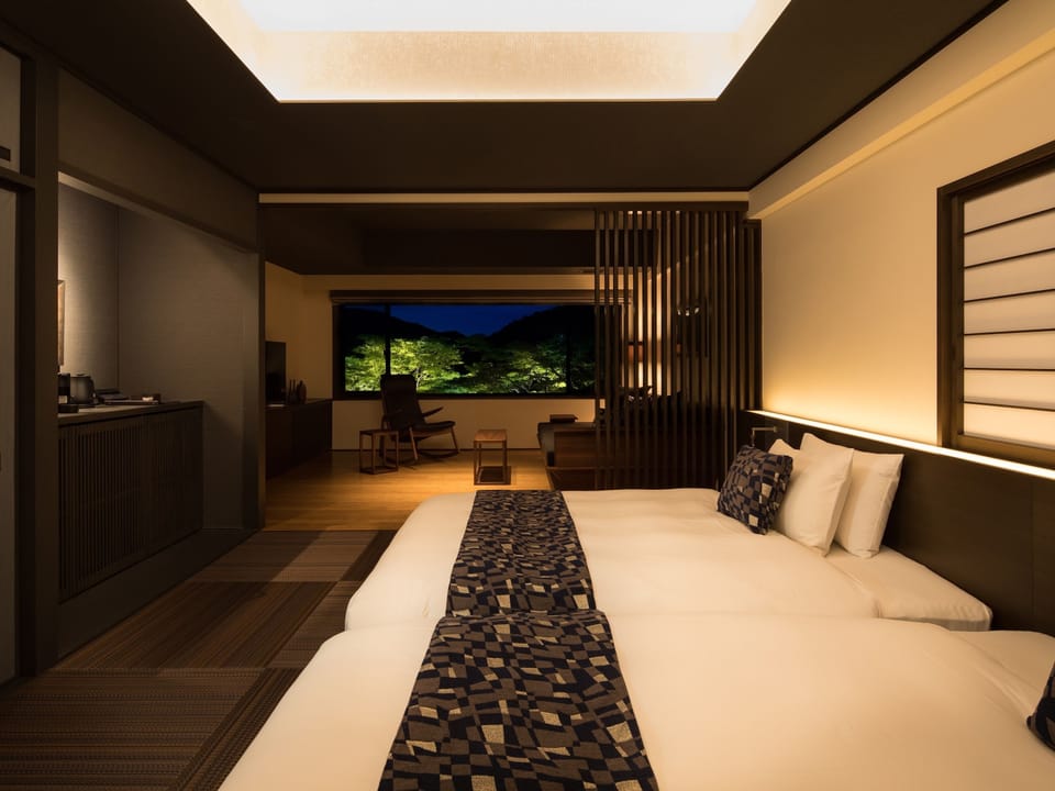 Premium bedding, minibar, in-room safe, iron/ironing board