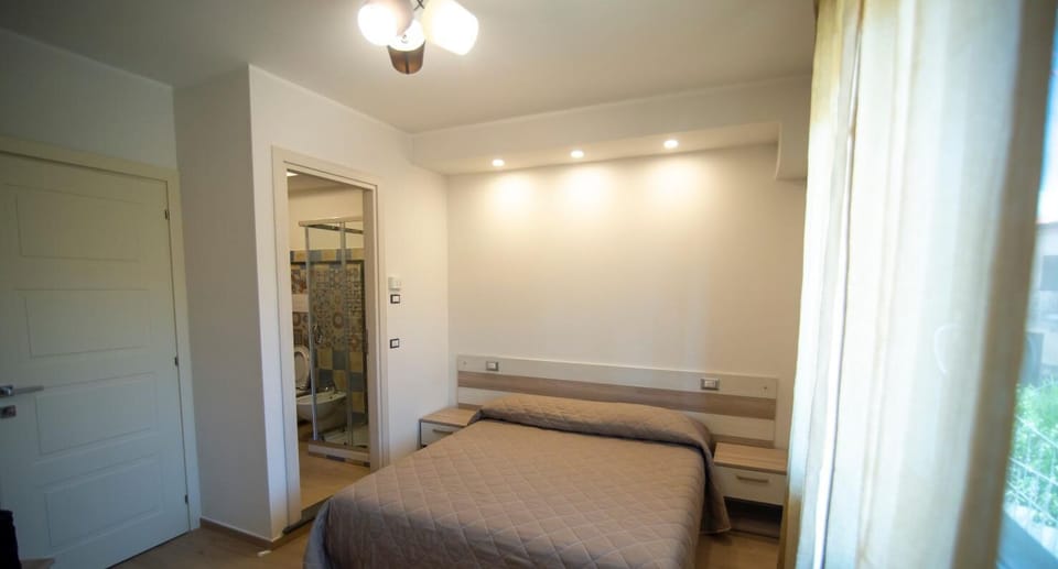 Premium bedding, free minibar items, in-room safe, soundproofing