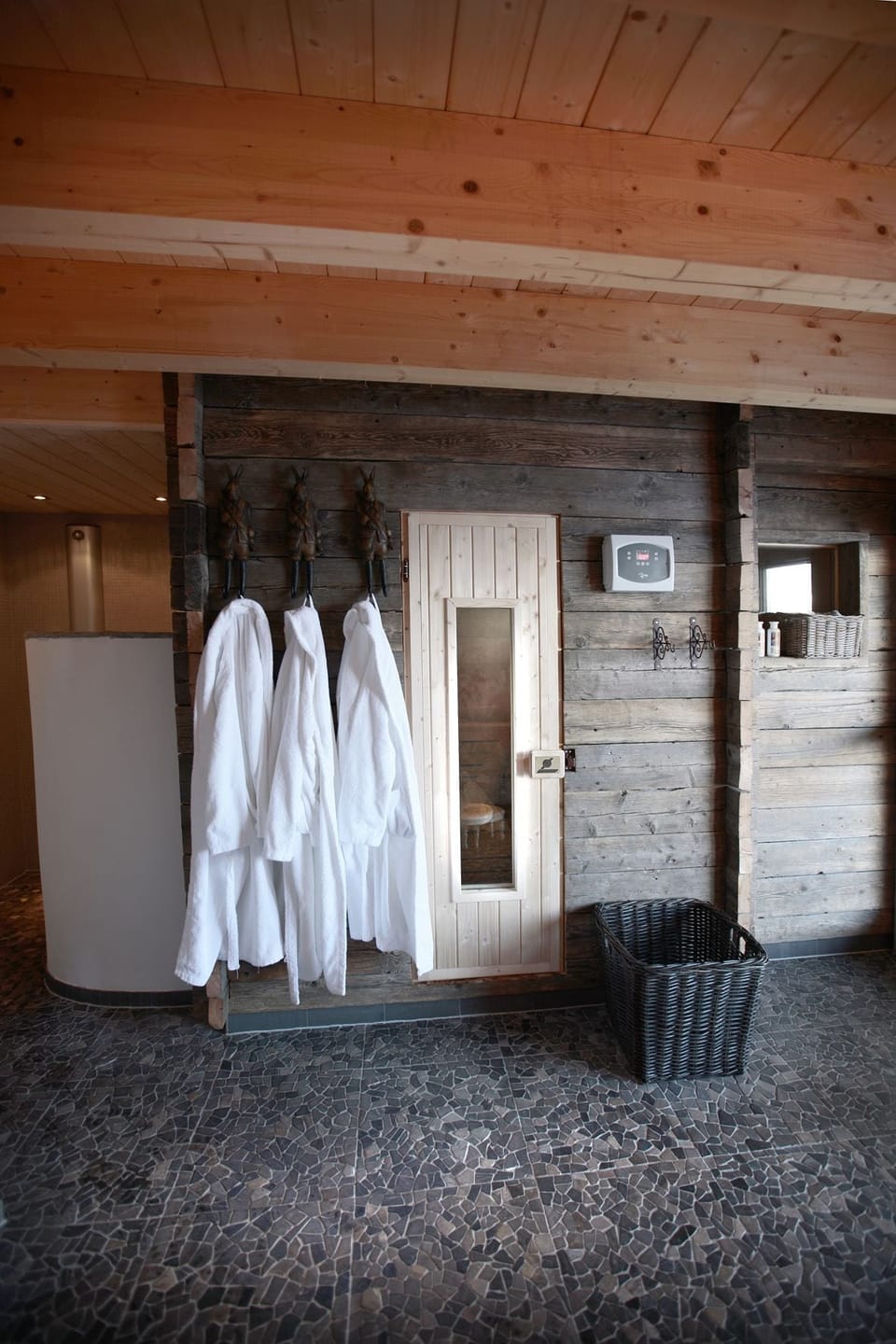 Hot stone massages, sports massages, massages