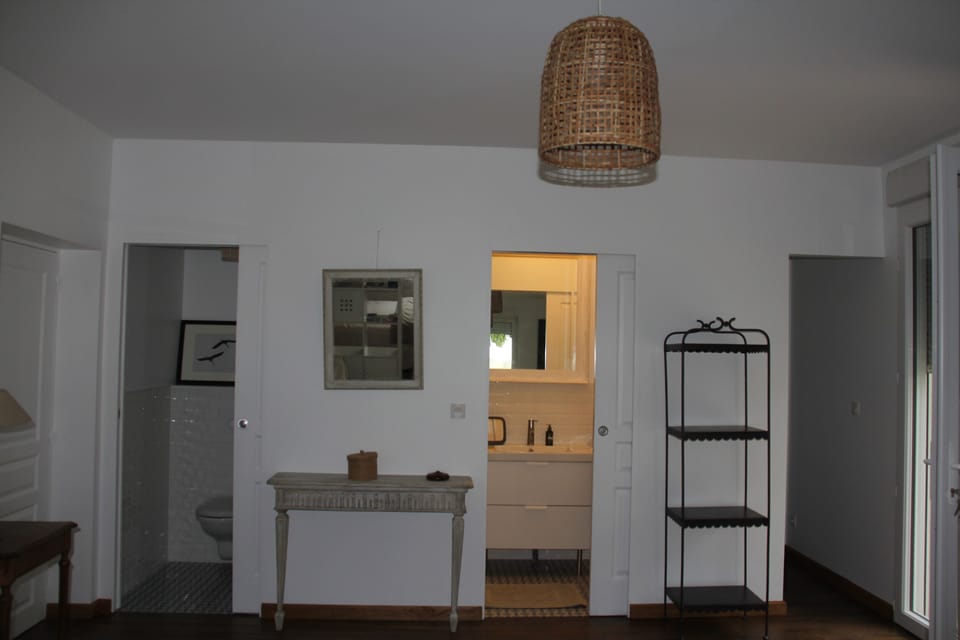 Double or Twin Room | Individually decorated, individually furnished, desk, free WiFi