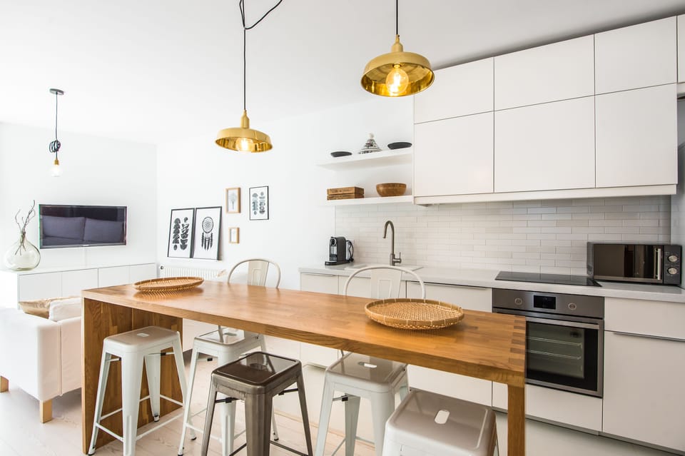 Design Apartment (Exotic) | Private kitchenette | Coffee/tea maker, full-size fridge, microwave, oven
