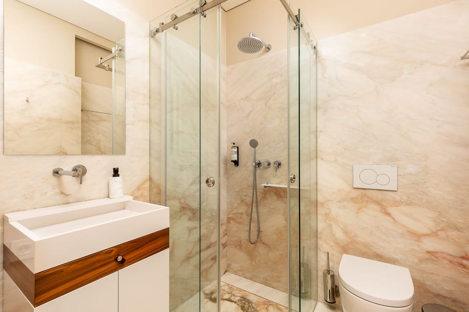 Bathroom shower