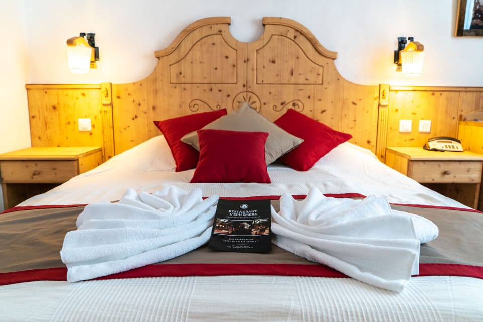 Double or Twin Room | In-room safe, blackout drapes, soundproofing, free WiFi