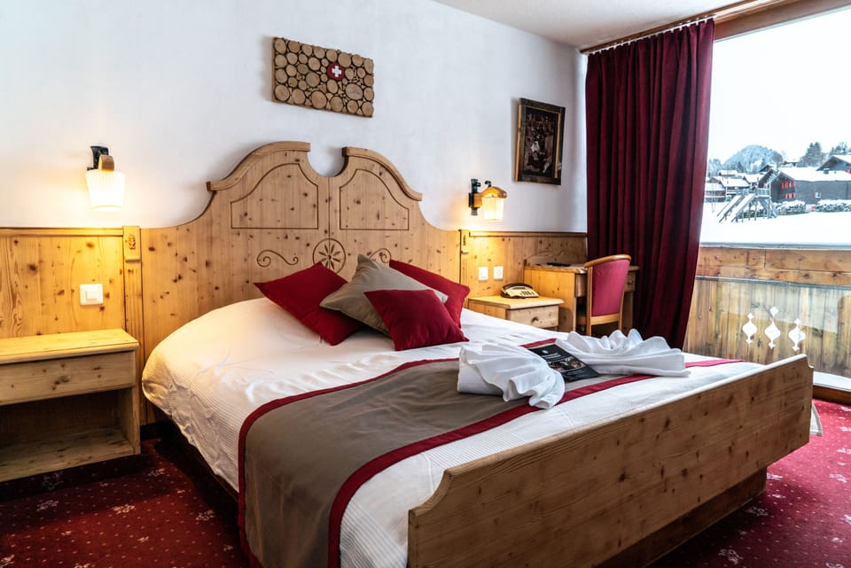 Double or Twin Room | In-room safe, blackout drapes, soundproofing, free WiFi